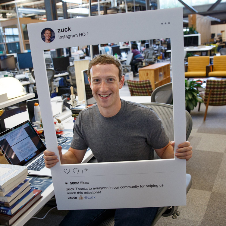 Zelfs Mark Zuckerberg plakt tape over zijn webcam